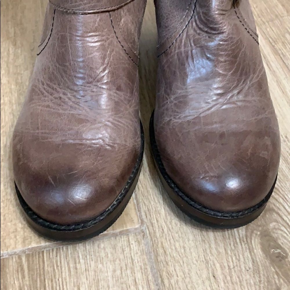 CROWN VINTAGE | brown distressed leather boots - Picture 7 of 10